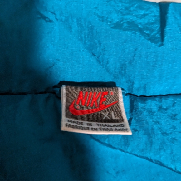 Vintage Neon lined Nike Windbreaker - Picture 2 of 6
